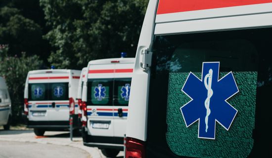 廉江救护车转运病人过路高速收费吗？